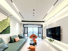 五矿哈施塔特 121.32平4居 南向精装修 随时签约