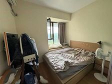 (南山雨果一房户型 )南北通透 精装入住刚需房型 次新小区!