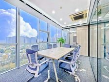 骑龙地铁口(168平4隔间12工位带前台)交通便利好招人