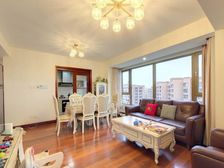 新出,边套户型,南北通透,已买急售,随时可谈!