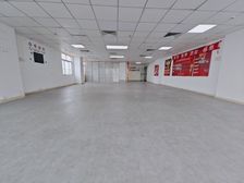 新宝利大厦全新装修138方 带2间隔员工区20人 即看即用