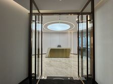 望京来广营附近保利广场紧邻北五环交通方便1000平米随时看房