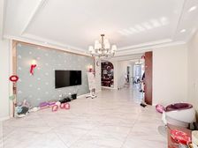 西岗区次新封闭小区悦泰福里下跃精装修 超低密度洋房 交通便利