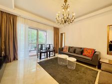 西郊旁边的别墅,这个价位的不多了,龙兴之地,你懂的