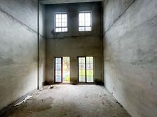 新世纪颐龙湾(一二三期别墅) 朝南 正规商品房 房龄新 满五