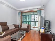 两房朝南厅朝南 电梯中层采光好 小区停车便利 环境好