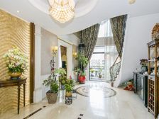 挑空复式,买一层song一层,使用面积200平,带双车位