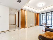 高成上海假日 3室2厅2卫 精装修 82万元