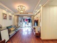 鑫之苑边户三房 满五唯一 全新毛坯 小区中间位置