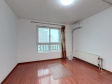 世纪城晨月园正规大两居,装修保养好,中高层,不临街