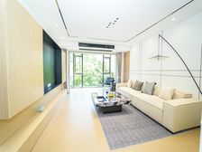 甄选优质房源,专业服务,持证上岗,找对人办对事,安全靠谱放心