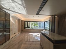 南四环热销红盘 精装实体样板间 中建玖玥府 270度转角窗