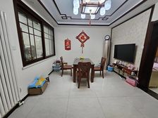 七中 康复街小学对面 佳园小区 好楼层 老证送小房停车方便