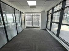 目前李沧区仅有地铁口办公楼!新楼!科创!沧口公园单价1块多