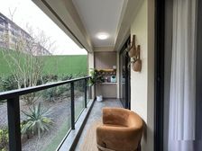 83万了轻轨站200米精装三房 送车位 送家具家电 送物业费