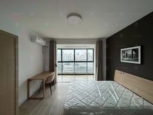 南北通大两房!电梯中区!小区中心位置沿河!房东只委托小张卖!