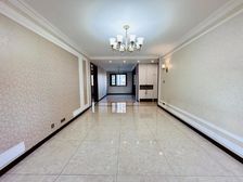 群力中海寰宇天下,三室双卫三叶草格局,格局好