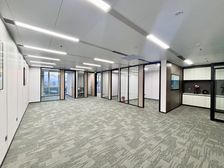 特价房源!天阶大厦300平正对电梯 精装带家具采光好