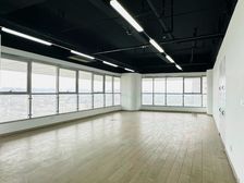 东南全落地采光,带露台得房率高,东部新城甬江创新中心240平