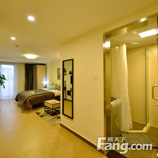 特价急租!0中介!4号线精品好房!干净采光好!