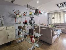 综合楼:电梯精装 全采光巴shu书包 未占用