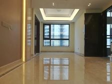 华发中央公园 诚心出售 送车位送家私家电 价格可谈 包税南向