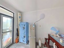 只做实拍!诚售楼梯中层,房东心善,看房提前预约