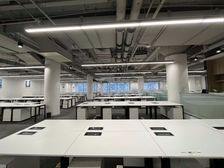 大落地窗采光好丨精装修带家具丨紧邻中关村地铁站丨正对北京大学