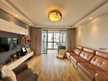 楼层佳,正看小区景观,业主置换急卖,满五税少, 机会!