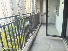 中南熙悦 带车位一个 出税 随时看房 价格可以谈 可以贷款。