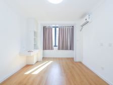 近11号线枫桥路地铁,精装修,满五年,诚意出售