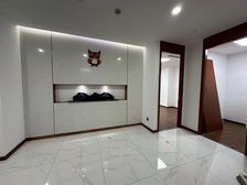 接电气,电梯,监控保障,上下接通水,带免费车位