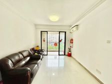 保利塞纳维拉 送车位 包税费 南向 急售 中层 价格可谈