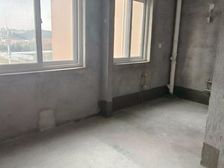 刚需小三居 近地铁 南北通透 商品房 医疗配套成熟 送装修材