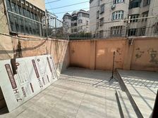 一楼送花园,莘松中, 双南两房, 房东急售, 满五年