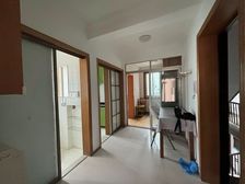 低容积 商业配套齐全 出行方便 商品房 中间好楼层 满五