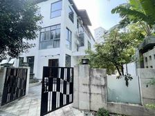 鲁能三亚湾独栋大别墅,低市场价300万使用面积1200平急售