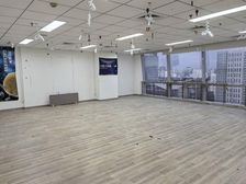 中科院银谷大厦南向正对电梯人工智能研发基地五道口地铁站