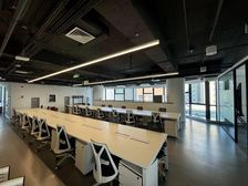 4号线!独立整层700平!可自控24h空调!4连层可分租