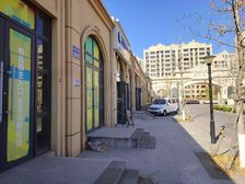 临街公建66平,适多种经营,大开间,层高4.8米,可打两层