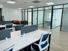 年底免租期长 信诚大厦80至300平全新精装含能源费出租