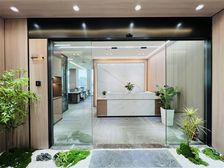 四川北路花园式办公,前海人寿金融大厦豪装拎包办公,利通广场旁