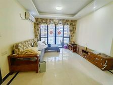 新港湾,3房,电梯南向看花园,价格可谈