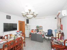 江浦公园地铁口 近医院 近地铁 出行方便 朝南