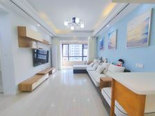 有电梯 房龄新 中间楼层采光好 精装修 南向采光好 出行方便