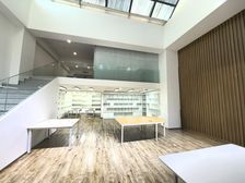 798艺术区恒通商务园复式252平精装2.8元地铁附近