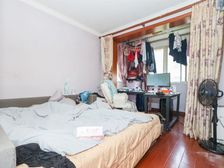 店长力推,13号线地铁0距离,停车方便,闹中取静全明户型!