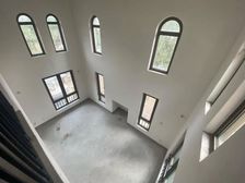 长泰西郊别墅 次新小区 环境优美 357平 纯毛坯 挑空厅