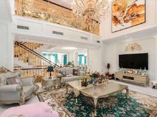 龙湖颐和原著 全新法式装修 内置电梯 传世豪宅 随时可约