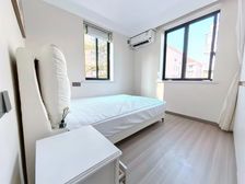 降价五十万急售 此房南北通透格局,楼层好,视野宽阔,采光充足